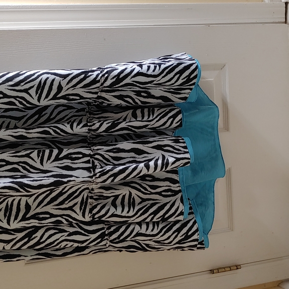 Size 3x maxi  halter dress. - Picture 2 of 6